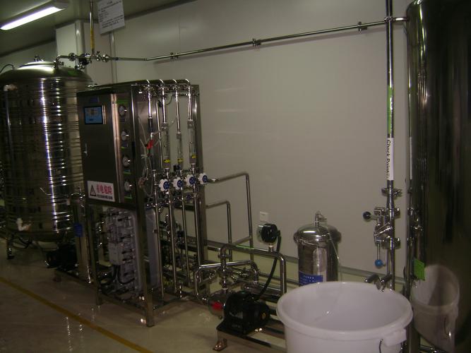 供应食品 饮料行业专用纯净水设备供应纯净水设备-三合一生产线